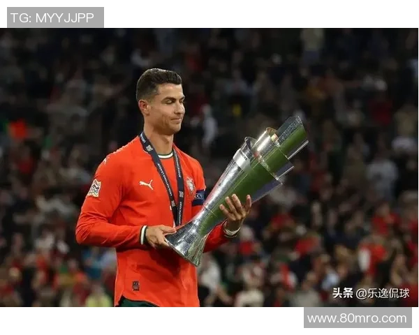 足球明星欢庆夺冠时刻展现激情与荣耀的精彩瞬间 足球明星欢庆夺冠时刻展现激情与荣耀的精彩瞬间