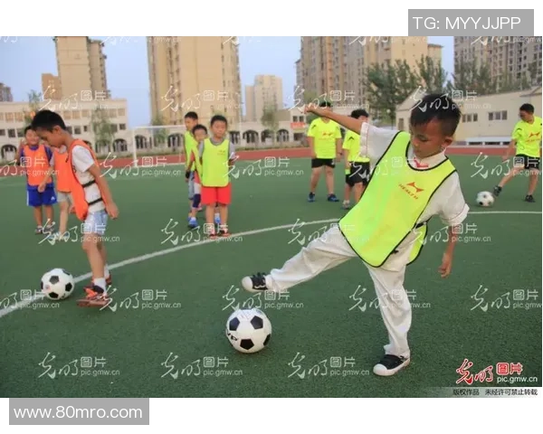 喽罗踢足球下载全新体验尽在掌握畅享足球乐趣的最佳选择