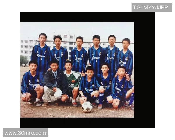 张天寒足球之路：从青涩少年到职业球员的成长历程与奋斗故事